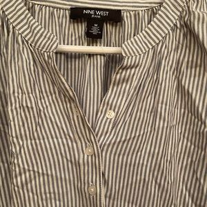 Like new medium Nine West Green striped top